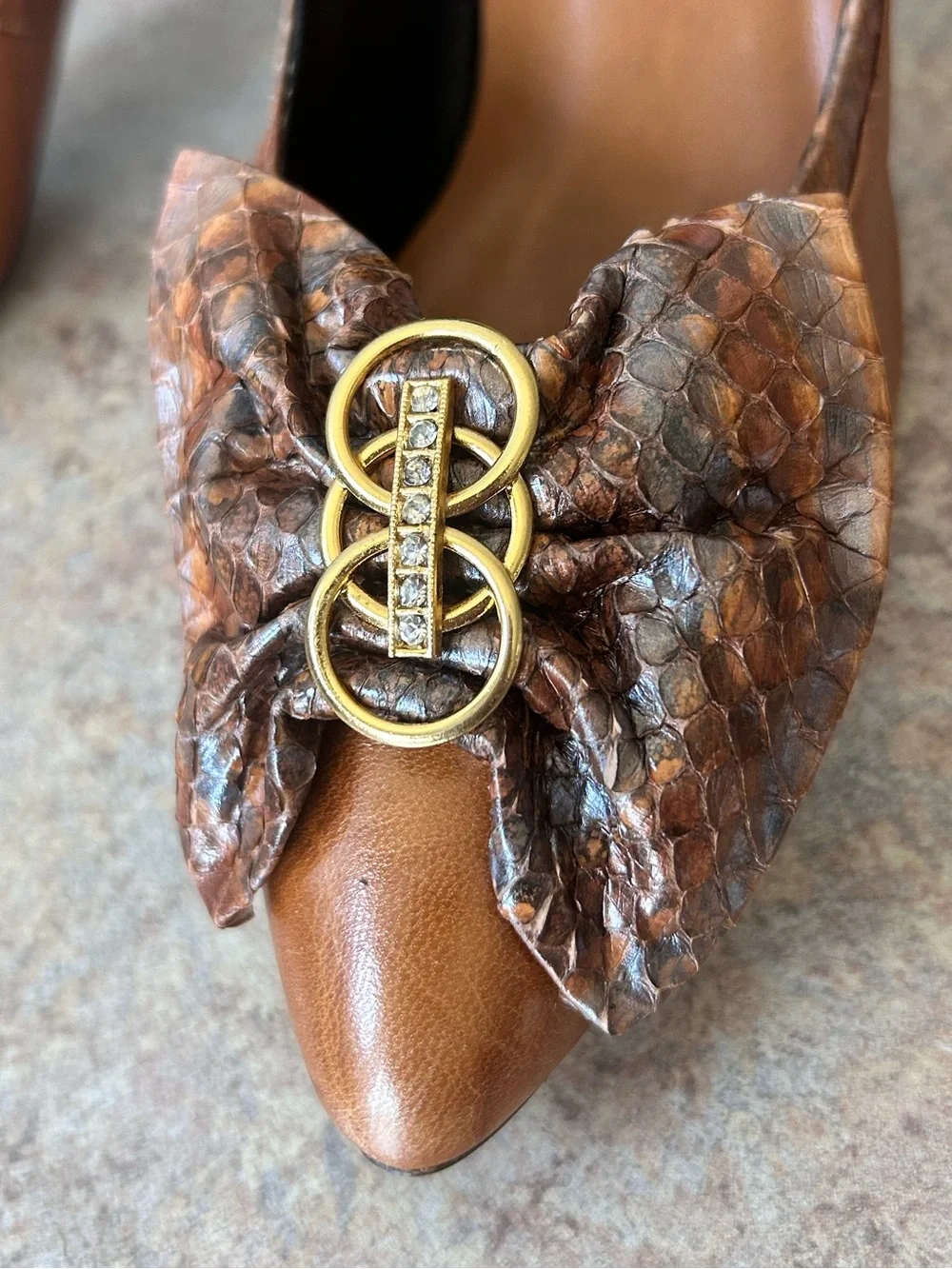 NWOT Vintage Brian Jeffrey Exotic Leather w/Snakeskin Trin and Bows size 10M